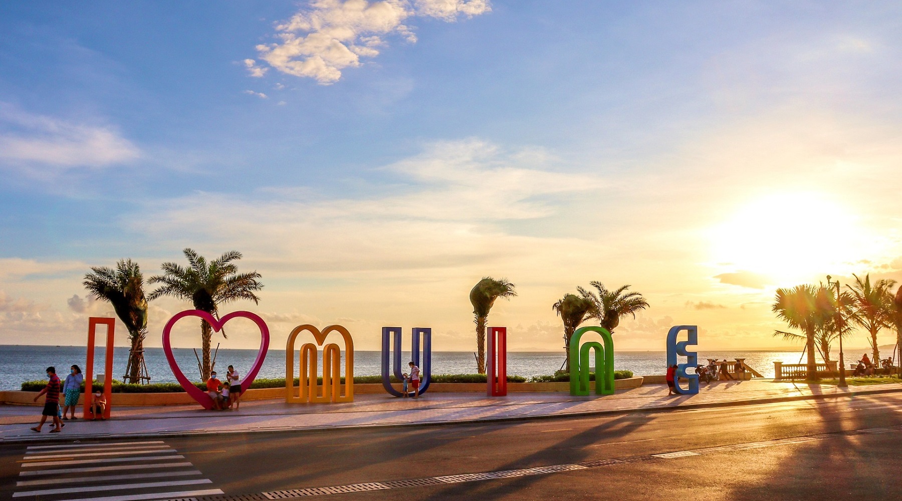 CLB Bến Du Thuyền: đẳng cấp sống của giới nhà giàu xuất hiện tại Mũi Né