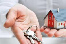 Tại sao ngân hàng đồng loạt dừng cho vay mua nhà trên giấy?